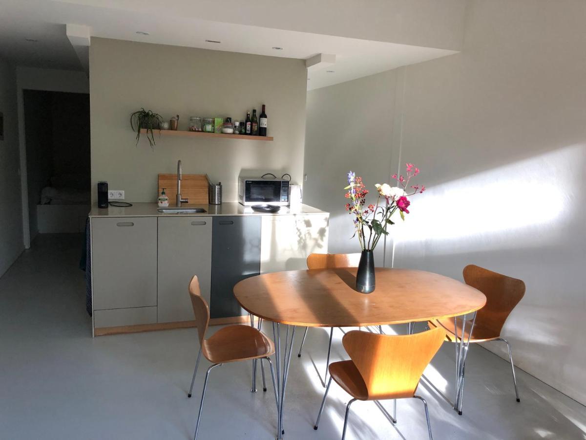 Studio 28A6 With Free Parking Place Bed and Breakfast Amsterdam Buitenkant foto